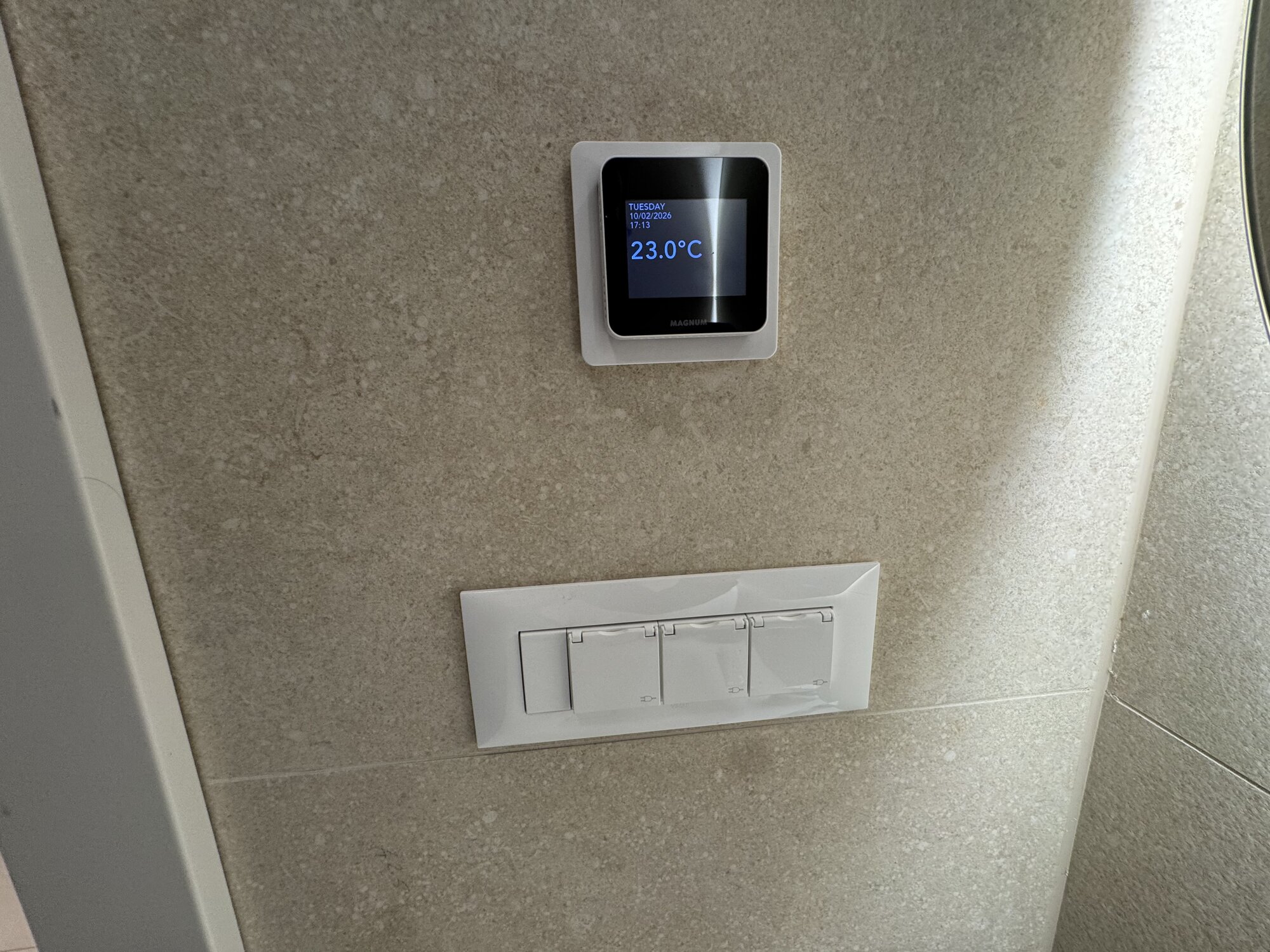 Bathroom (Toilet no. 1) — photo 5