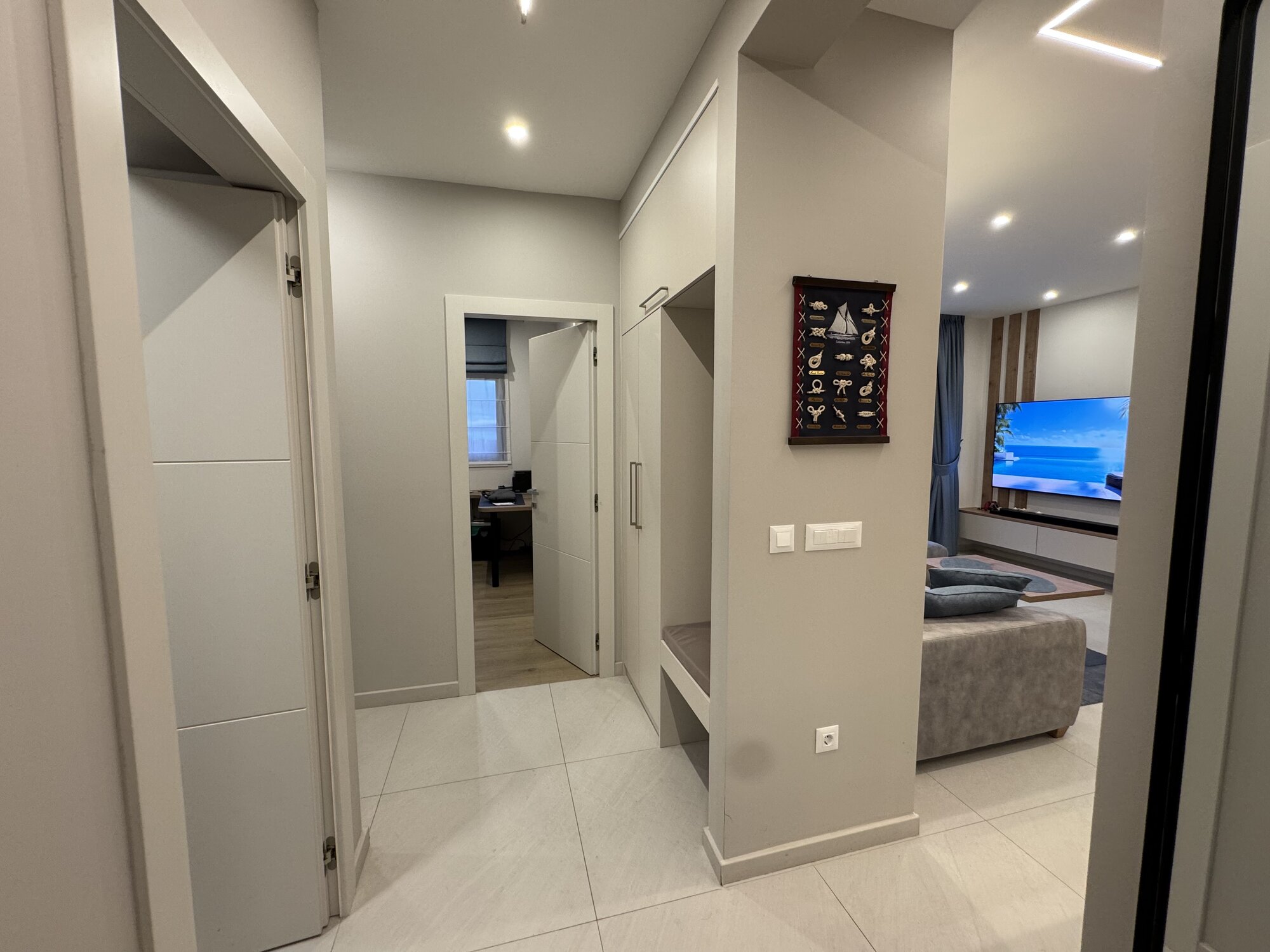 Corridor — photo 6